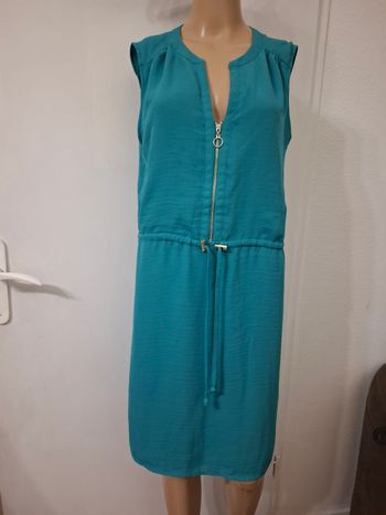 Robe kiabi taille 40 en très bon état 