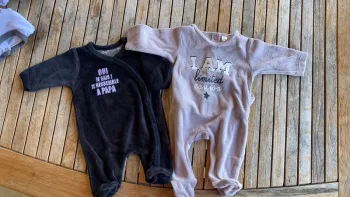 Lot de 3 pyjamas en velours - naissance
