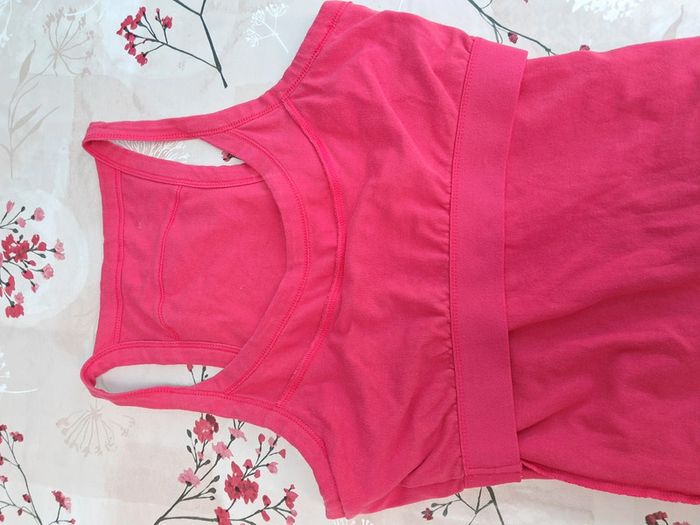 Joli et pratique debardeur / haut de sport brassière elastiquée intégrée fushia - T40 - Domyos - photo numéro 4