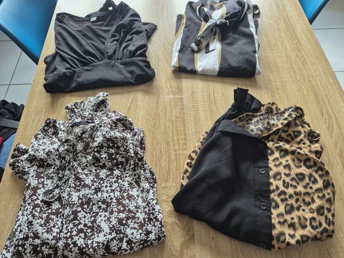 Lot de 8  blouses  femme
