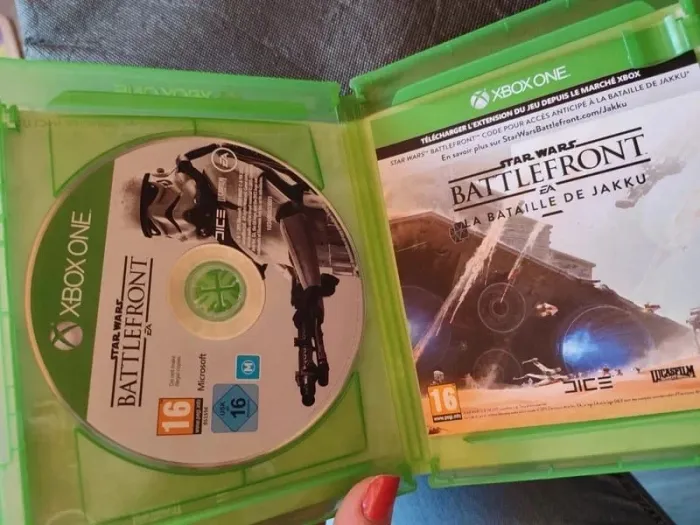 Lot de 8 jeux Xbox division final fantasy star wars battlefront overwatch - photo numéro 9