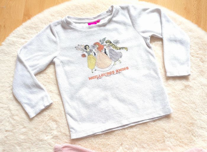 Magnifique pyjama 4 ans Disney princess - photo numéro 3