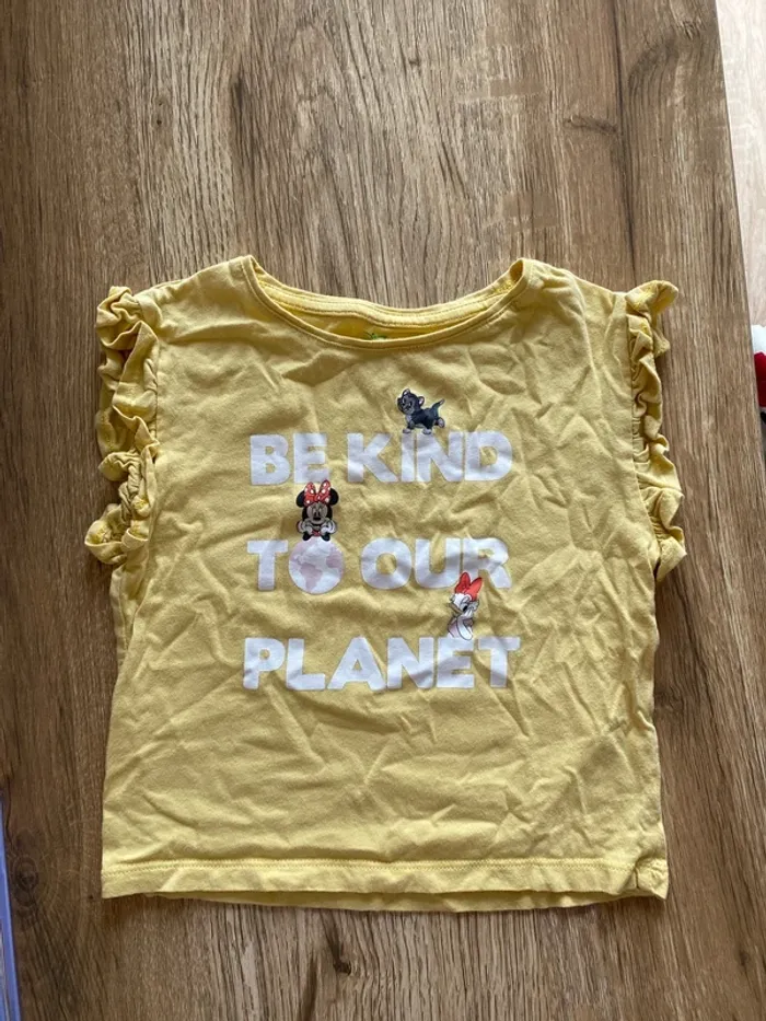 T-shirt manche courte taille 4 ans