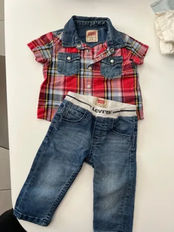 Ensemble Levi’s bébé garçon – 6 mois (chemise + jean)