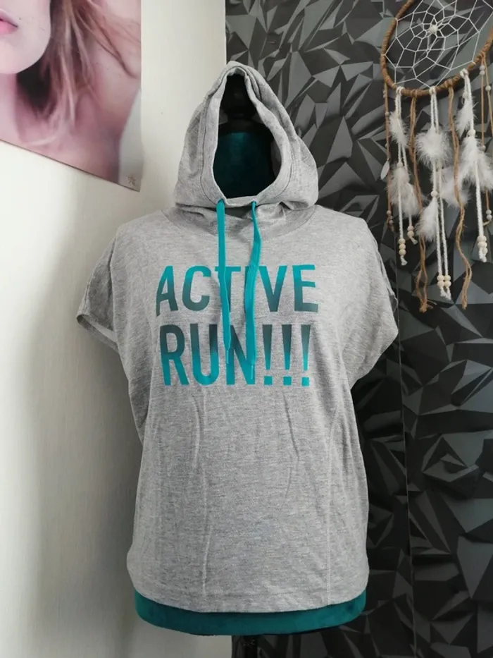 Tee-shirt de sport à capuche gris et turquoise/ crivit / (S)