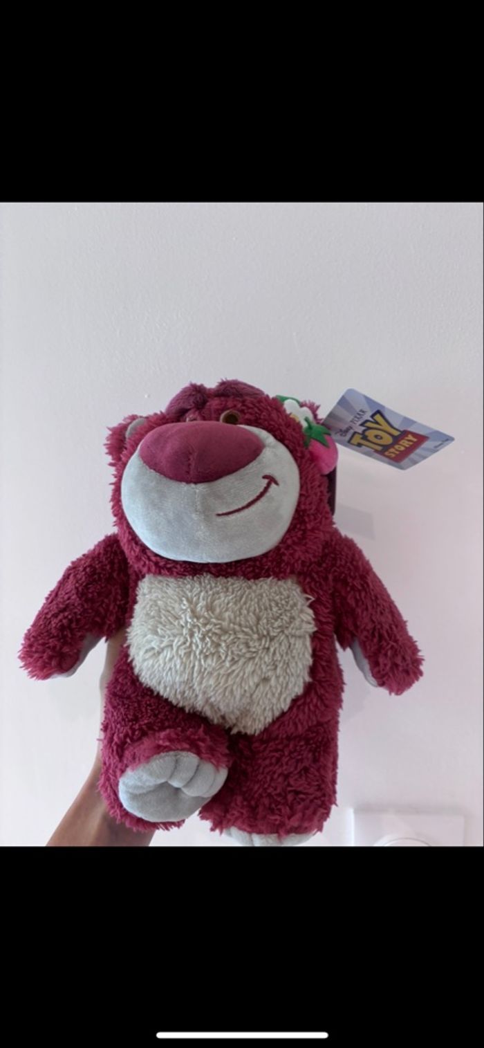 Peluche lotso sent la fraise 20 cm - photo numéro 2