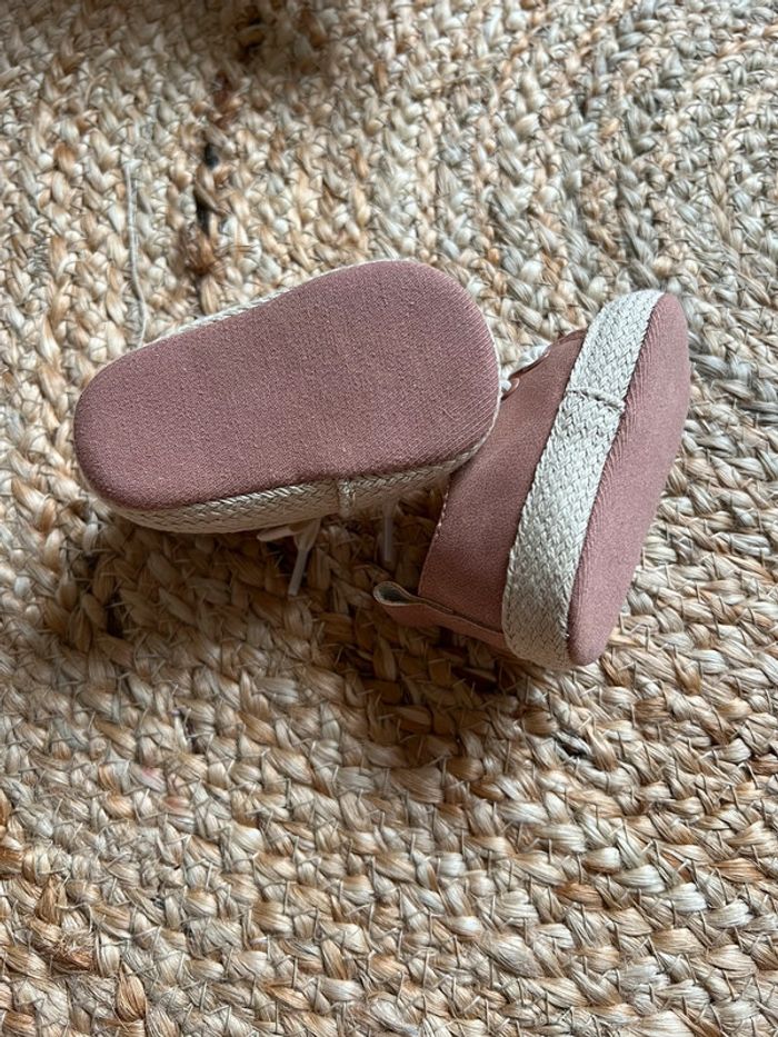 Chaussures vieux rose Kiabi 0/3m - photo numéro 4