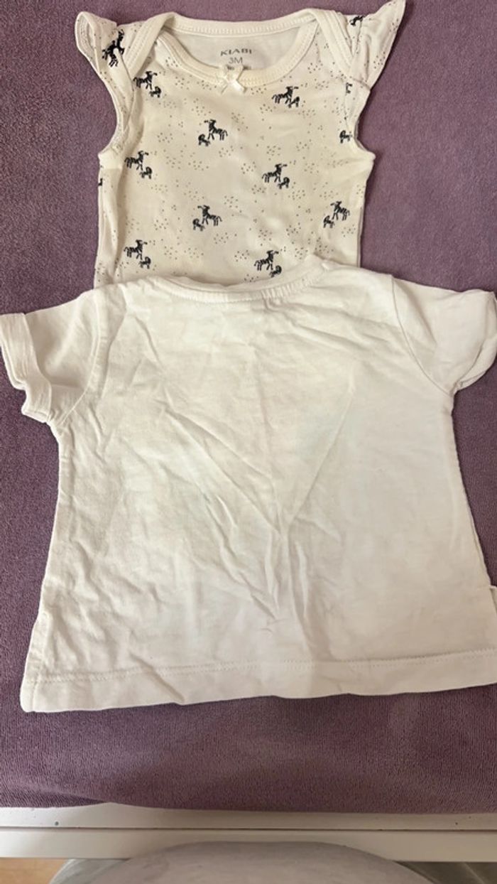 T-shirt et body taille 3 mois - photo numéro 2