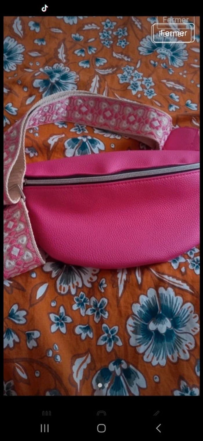 Sac bandoulière rose