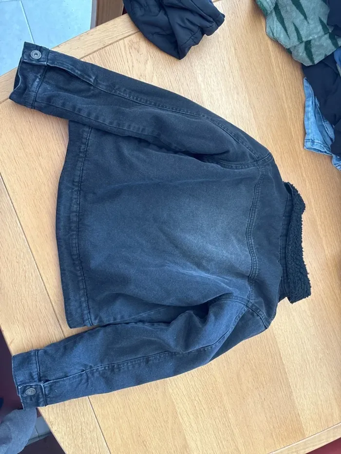 Veste en jean avec fourrure enfant - photo numéro 4