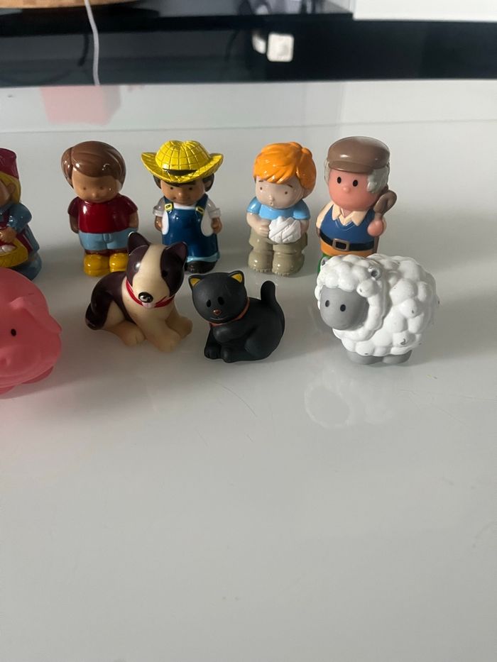 Lot de figurines - photo numéro 2