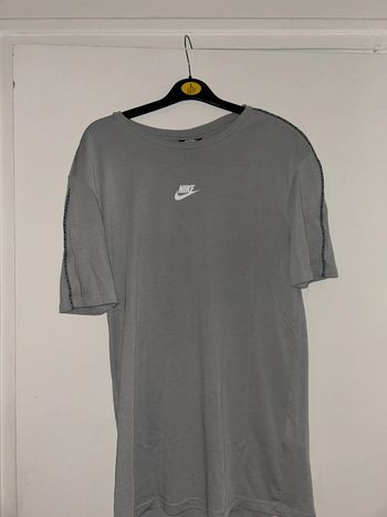 T-shirt Nike