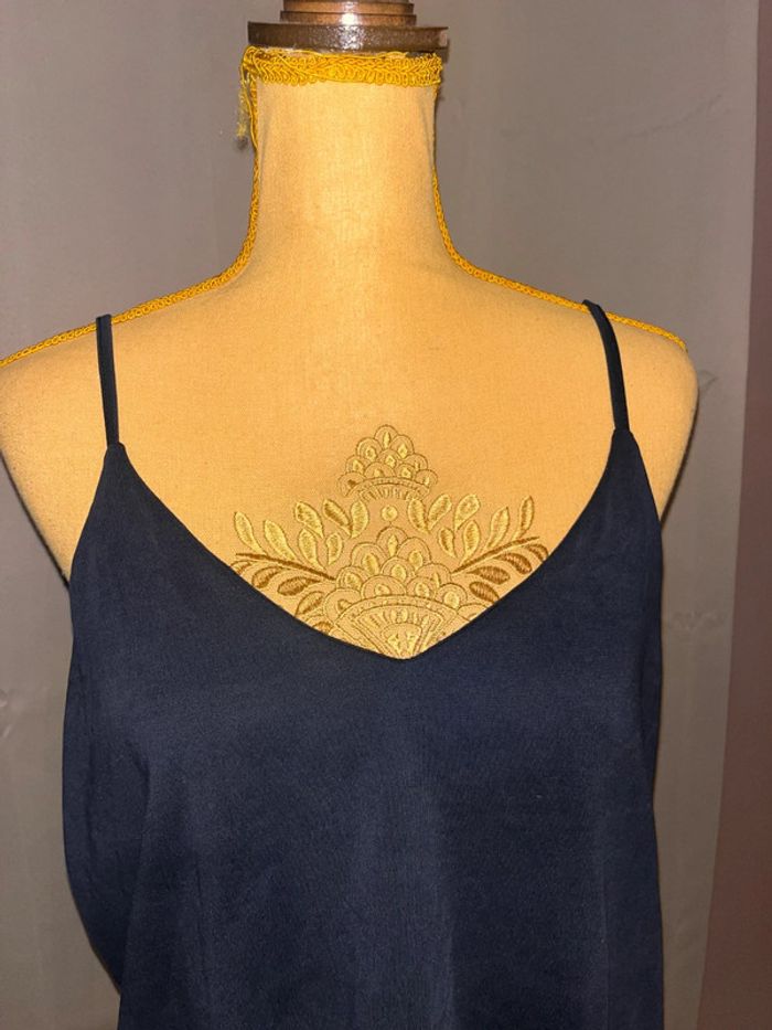 Debardeur marine Kiabi taille L - photo numéro 2