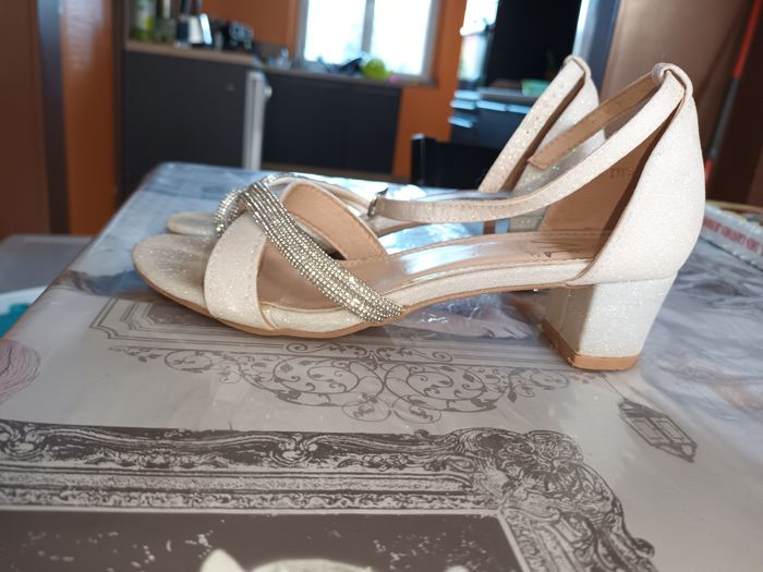 Chaussures - photo numéro 2