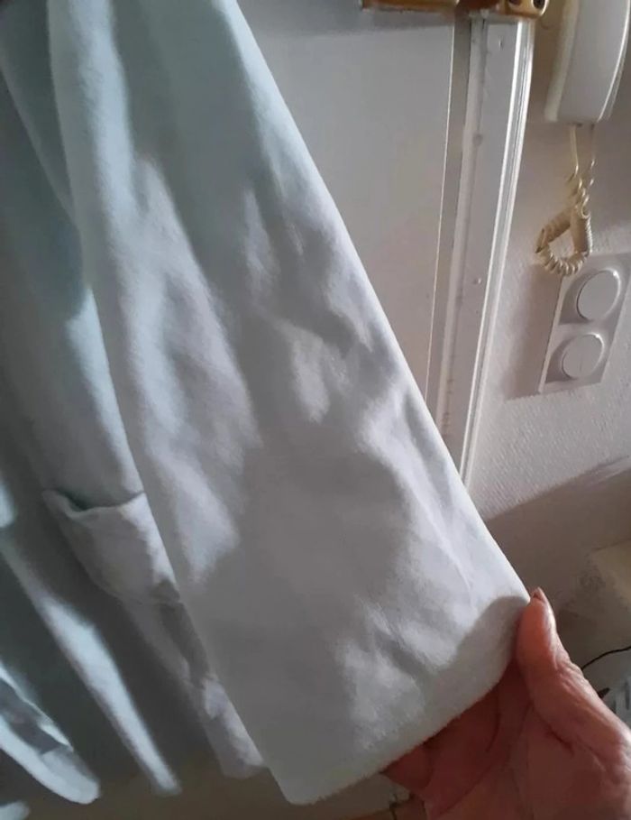 Robe de chambre, peignoir,  couleur bleu ciel, taille M - Marque Etam - photo numéro 3