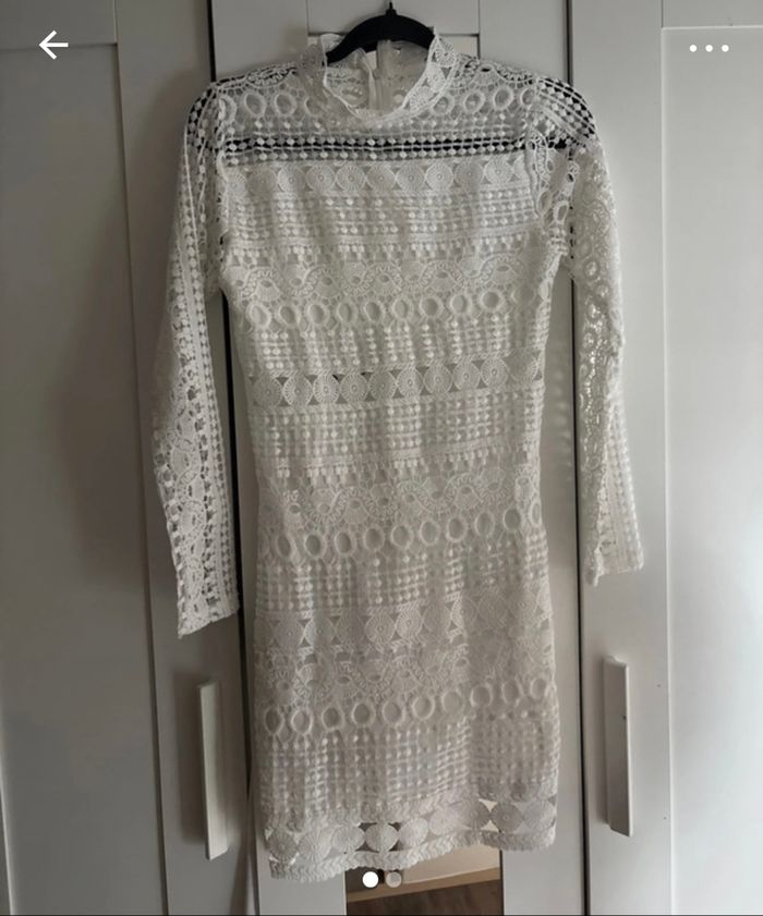 Robe dentelle blanche