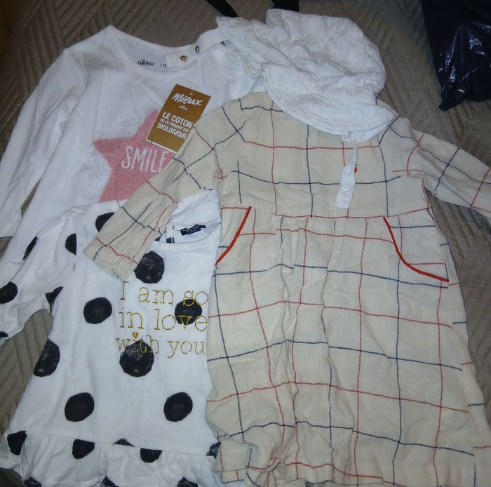 Vente de vêtements petites filles 9 a 12 mois - photo numéro 6