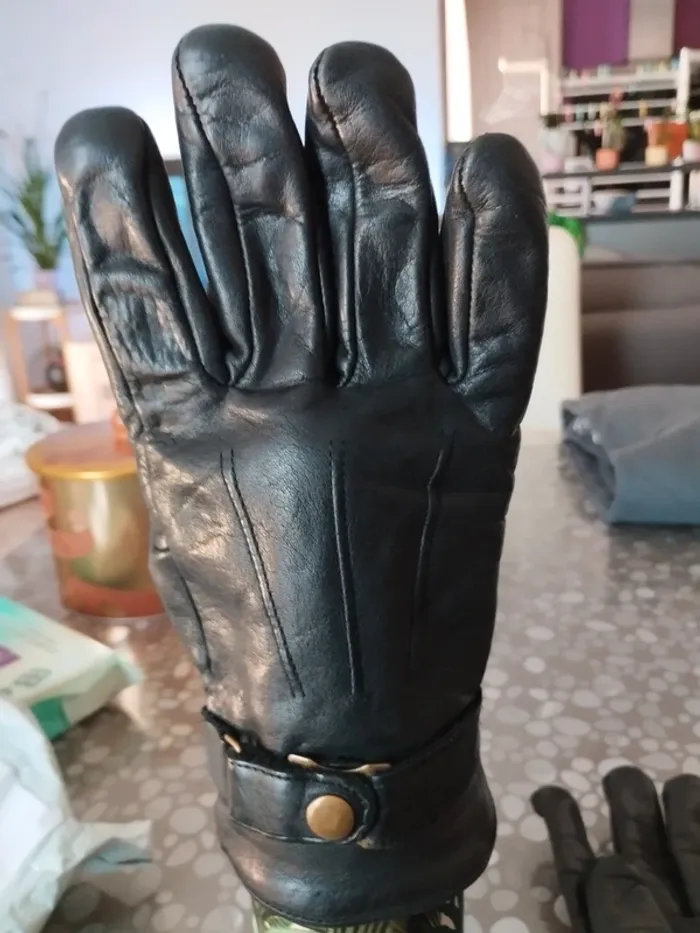 Paires de gants taille 9 tbe - photo numéro 4