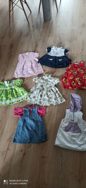 Lot de 7 robes ete 12 mois