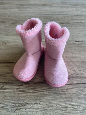 Chaussons taille 23