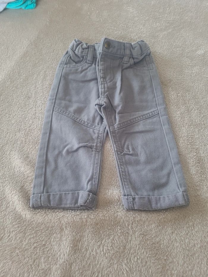 Pantalon gris très bon état