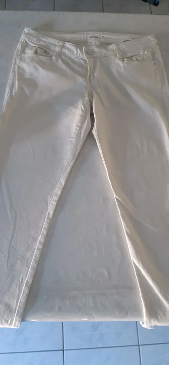 Pantalon écru/ crème taille 40 - photo numéro 2