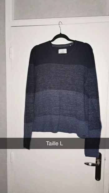 Pull nuance de bleu taille L