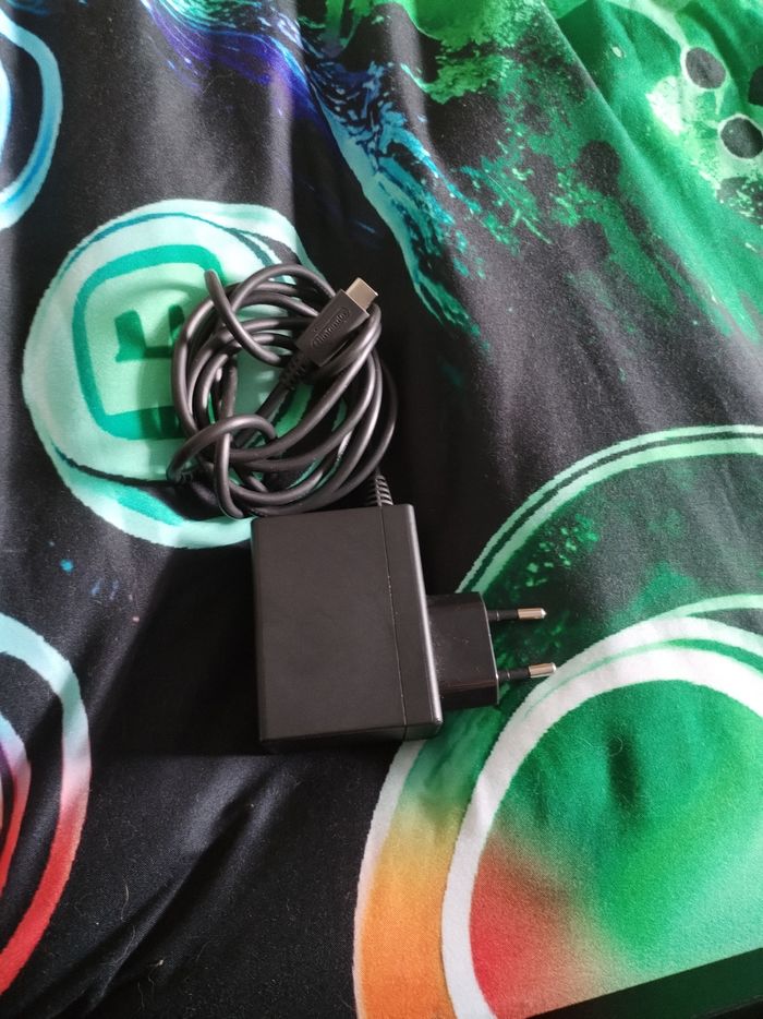 Nintendo switch fortnite édition limitée. - photo numéro 5