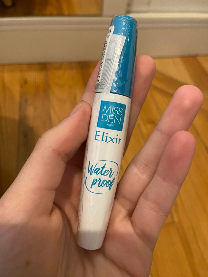 Mascara Miss Den  noir - photo numéro 2