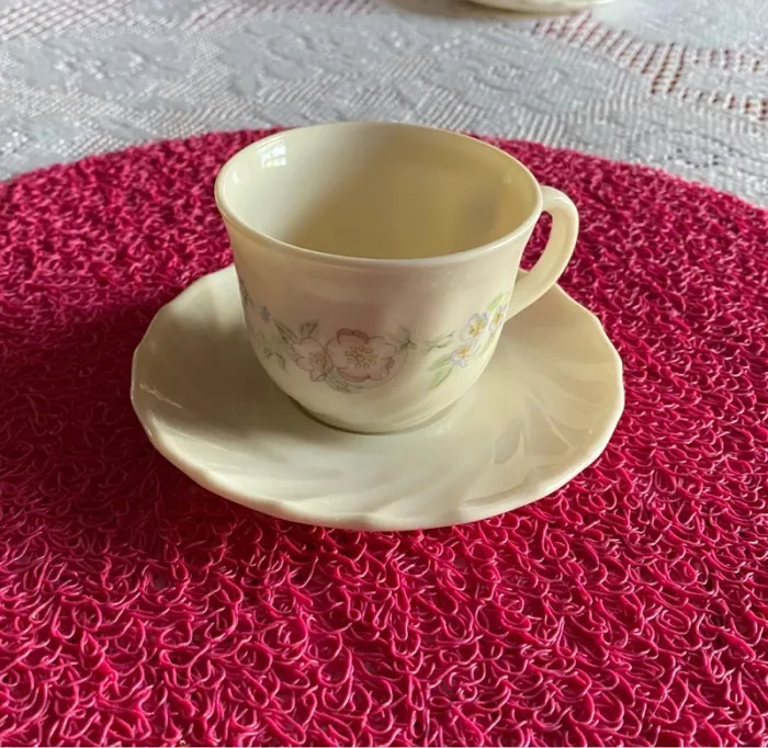 Lot de 6 tasses à café avec leur soucoupe - photo numéro 2