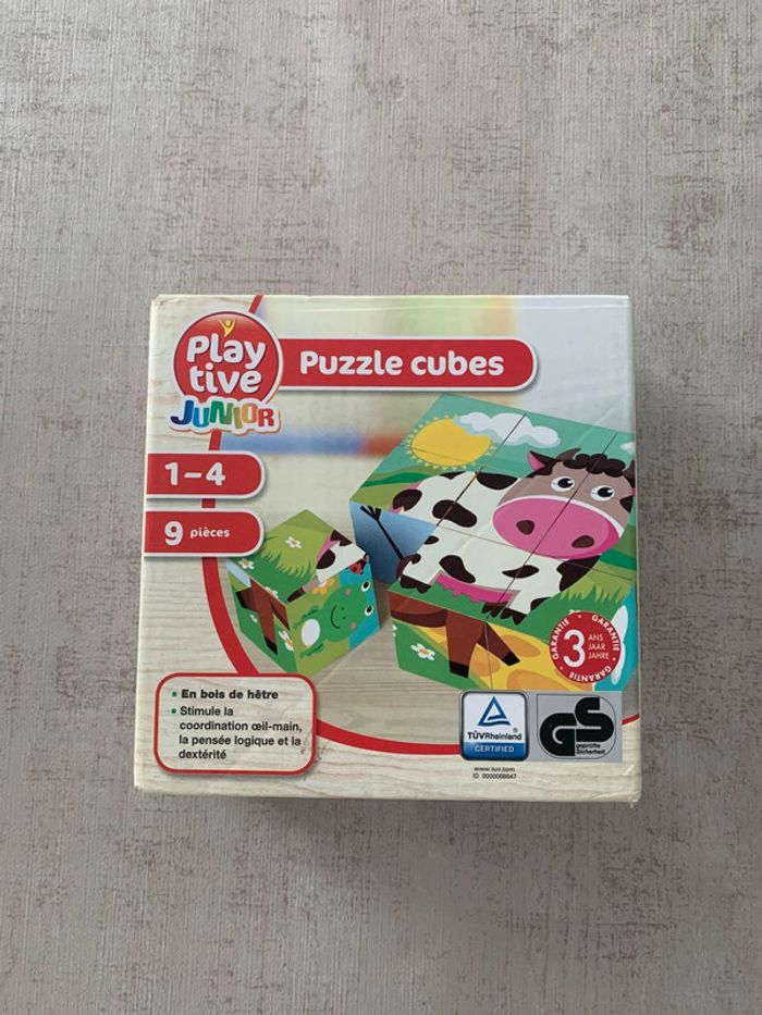 Puzzle cubes en bois neuf