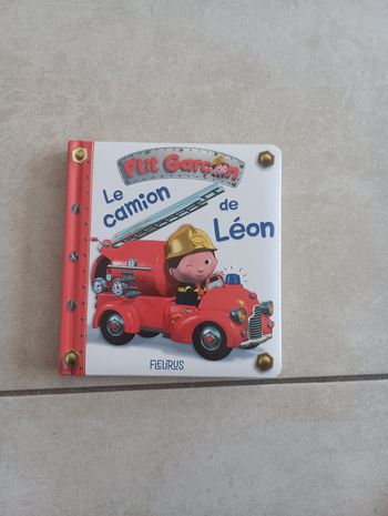 Livre p'tit garçon le camion de léon