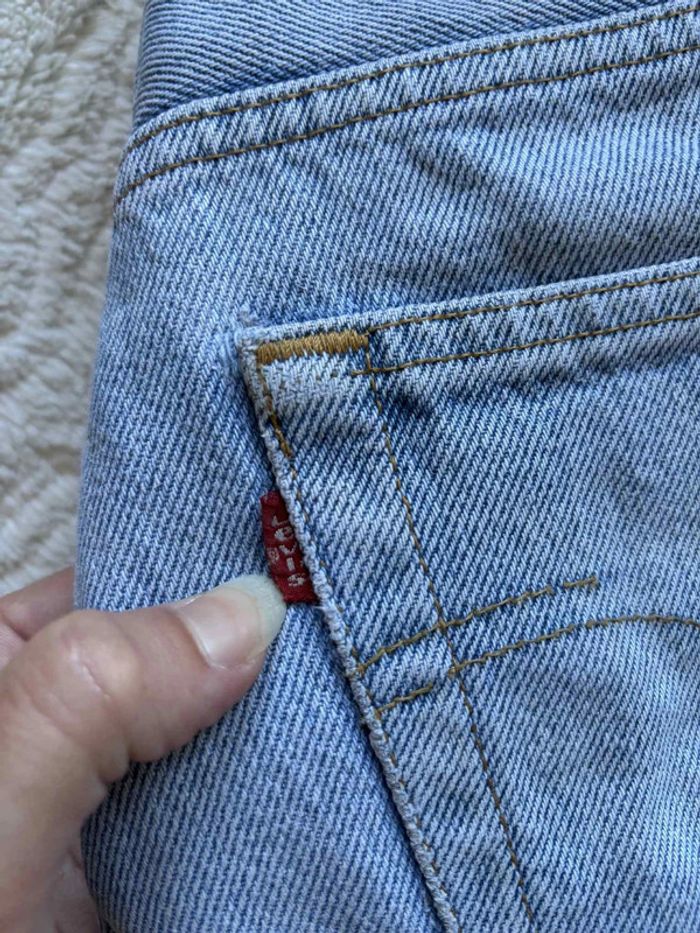 Jean Lévis 501 USA vintage 90s coupe droite bleu clair taille W30 M/40 - photo numéro 3