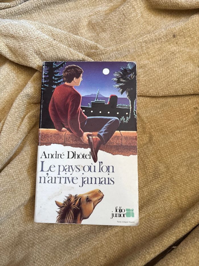 Le pays où l on n’arrive jamais