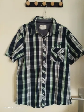 Jolie chemise à carreaux taille XXL