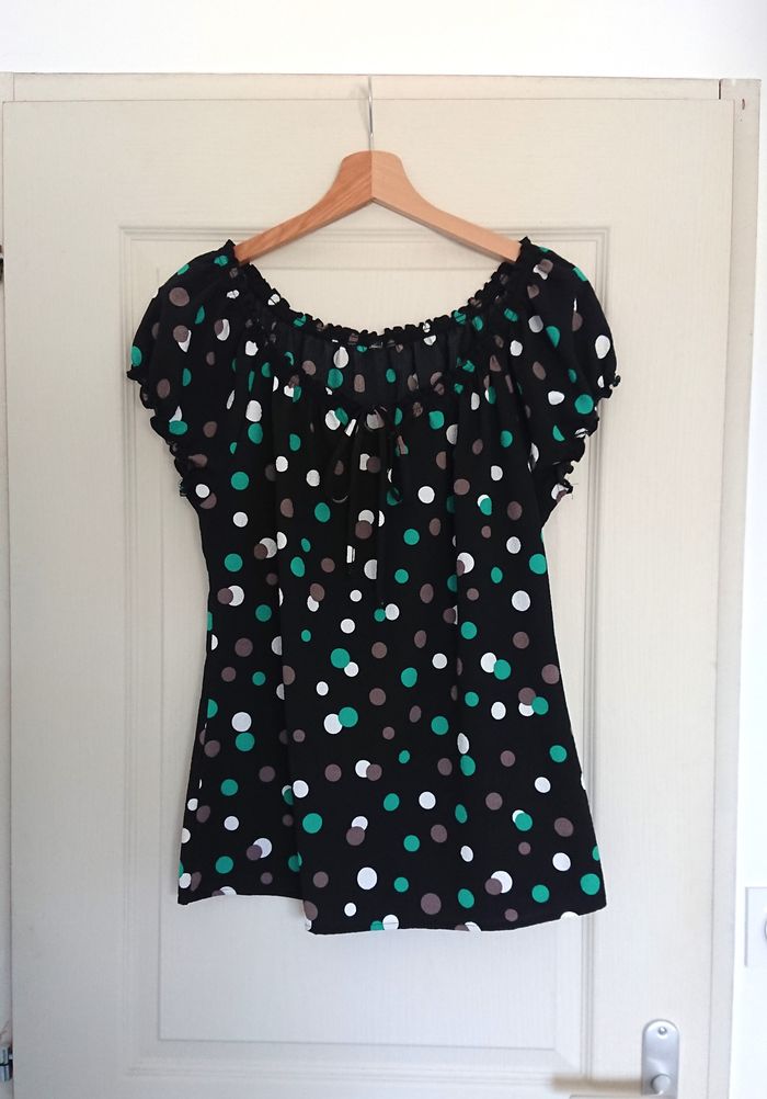 Haut, top femme noir à pois vert, marron, blanc, taille M