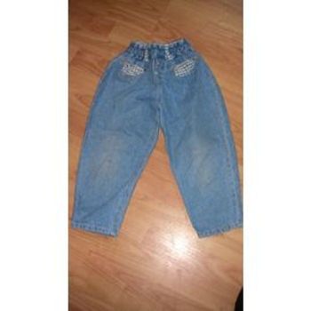 Jean bleu poches et passants ceinture carreaux blanc et bleu 2 ans