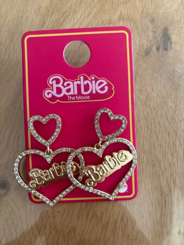 Boucle d’oreille barbie - photo numéro 2