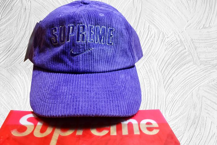 Supreme x Nike - Arc Corduroy 6-Panel - Violette - Neuve sous blister