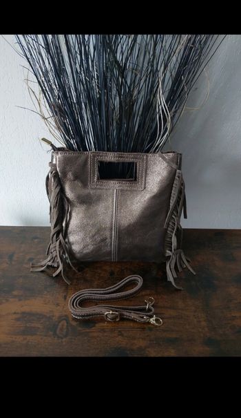 Sac a main en cuir neuf