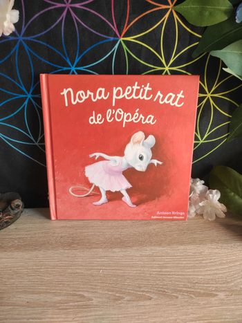 Nora petit rat de l’Opéra – Drôles de Petites Bêtes – Gallimard Jeunesse