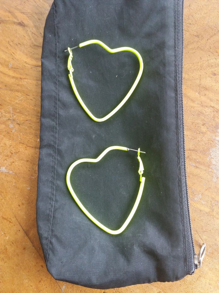 Boucle d'oreille coeur - photo numéro 2