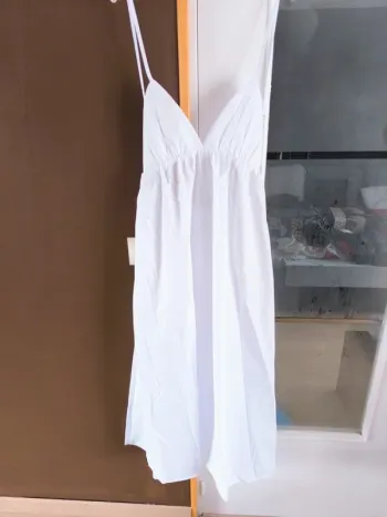 Robe longue blanche élastique col en V femme L