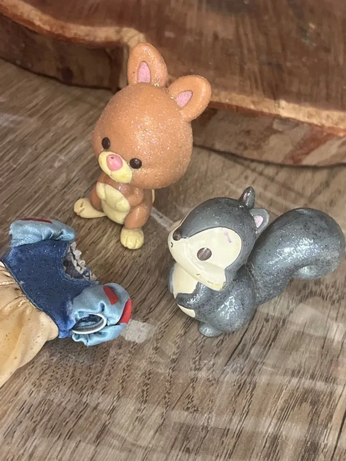 Lot animaux de blanche neige + tenue - photo numéro 4