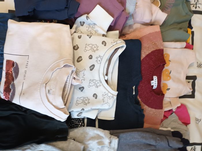 Lot vêtements 6 ans - photo numéro 8