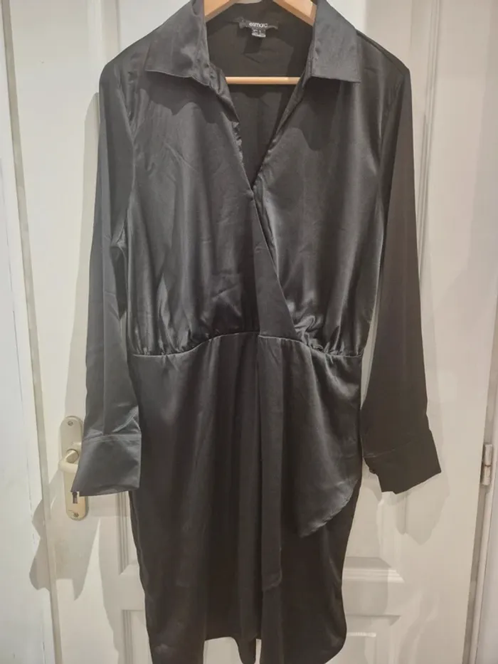 Robe noire neuve 44 - photo numéro 4