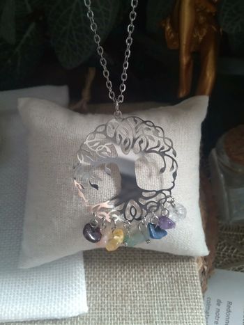 Collier arbre de vie et pierres naturelles