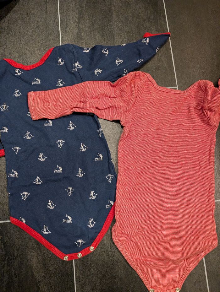 Lot de 2 bodys petit bateau - photo numéro 4