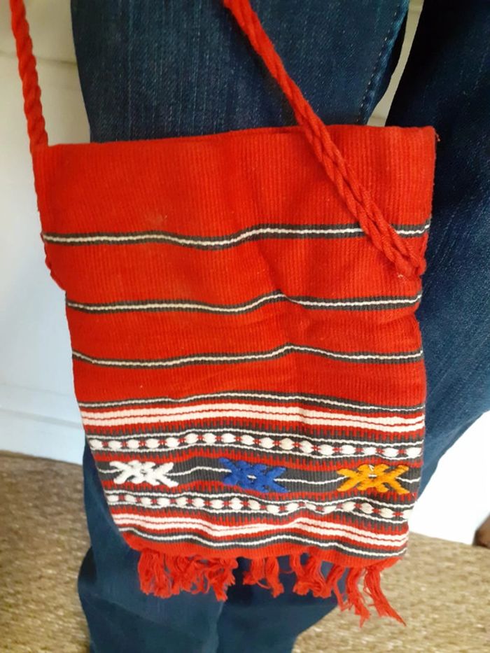 Magnifique petite pochette