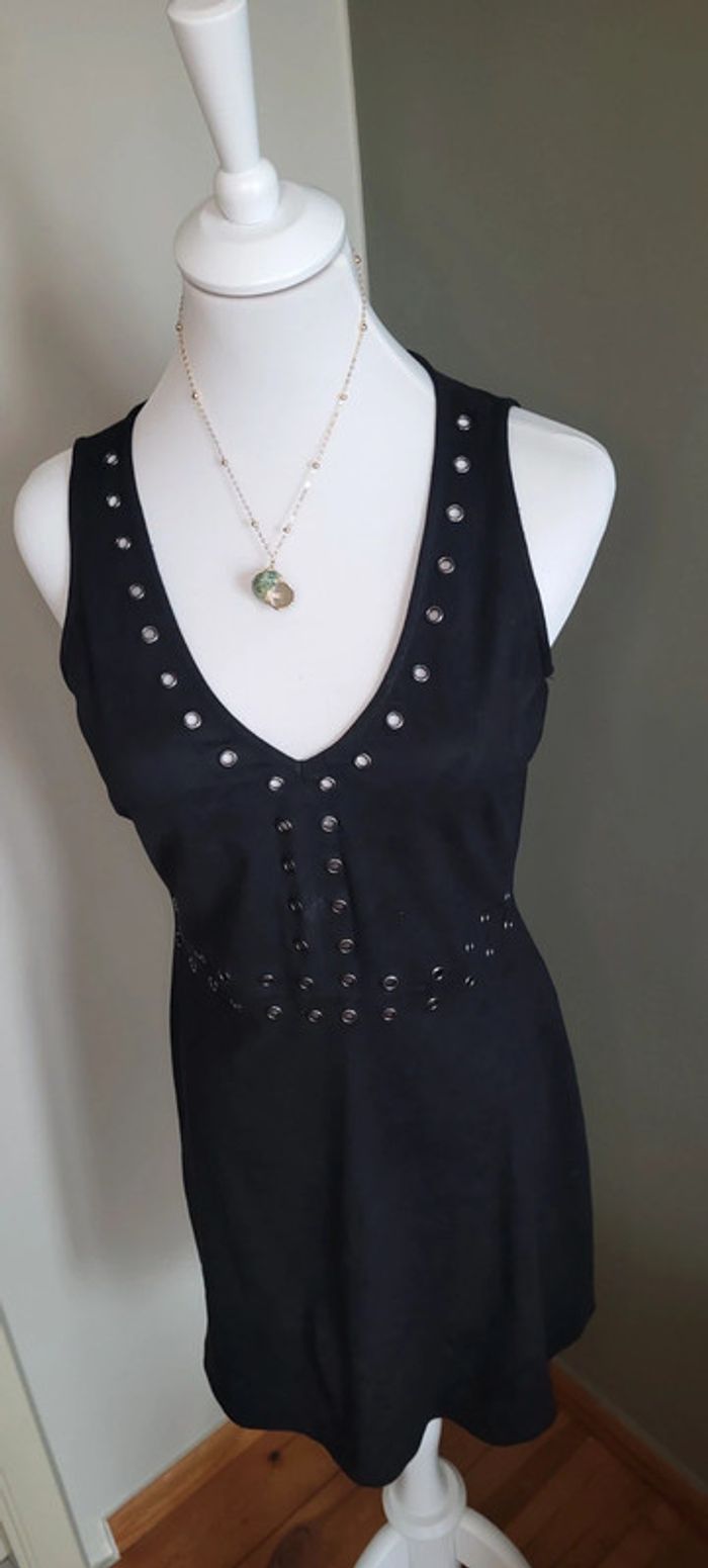 Jolie robe suédine Strasbourg Taille S - photo numéro 3